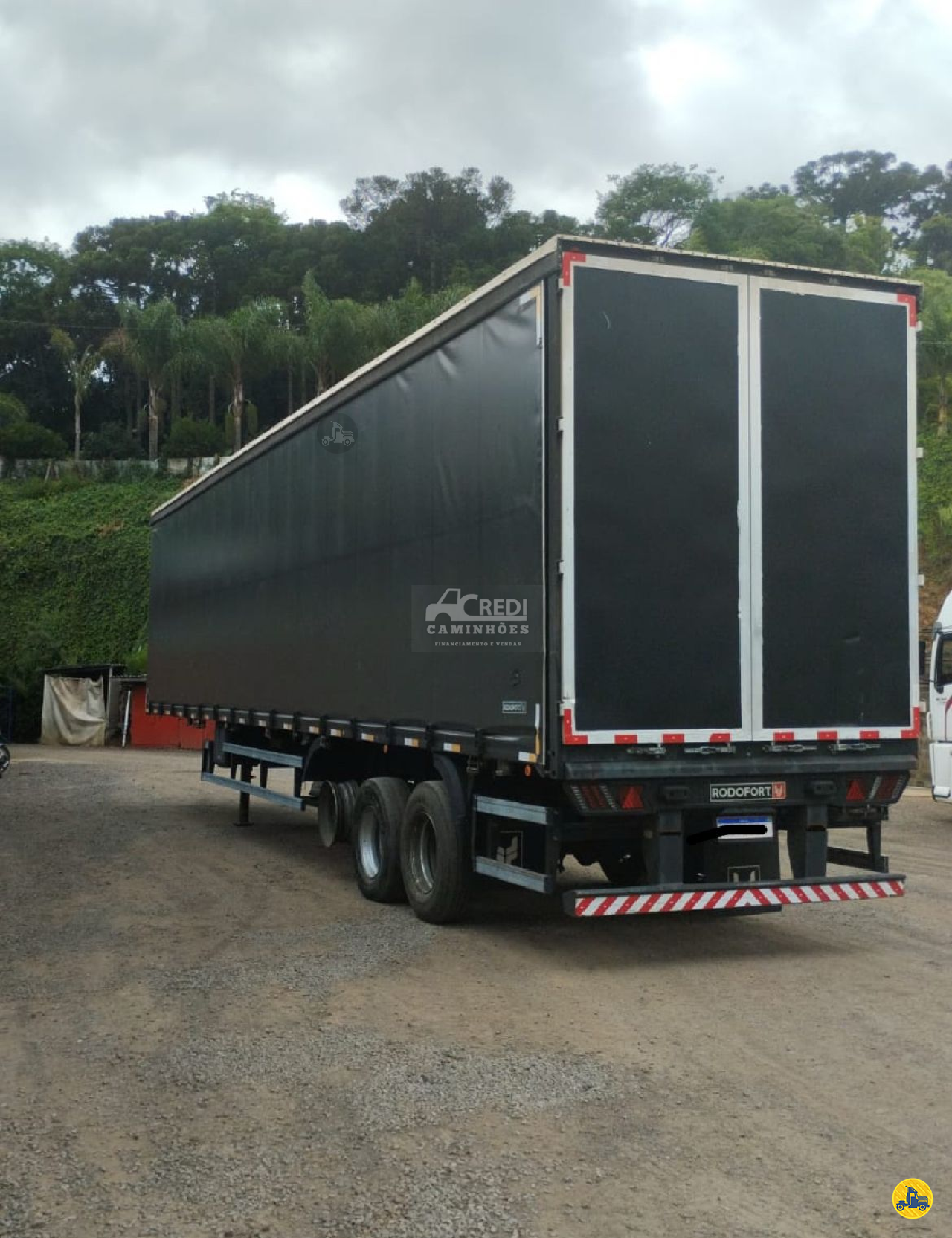 CARRETA SEMI-REBOQUE BAU SIDER Reta Credi Caminhões e Financiamentos JOINVILLE SANTA CATARINA SC